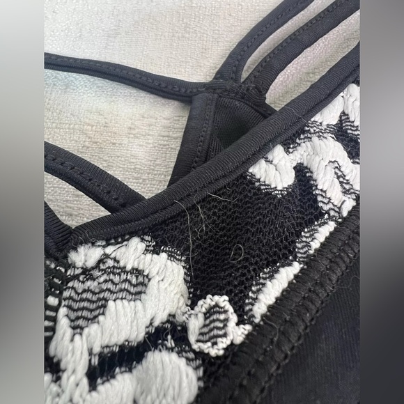 VIMMIA Anthropologie NWT White Flower Black Leggings & Bra (used) Sizes L & M - Picture 13 of 15